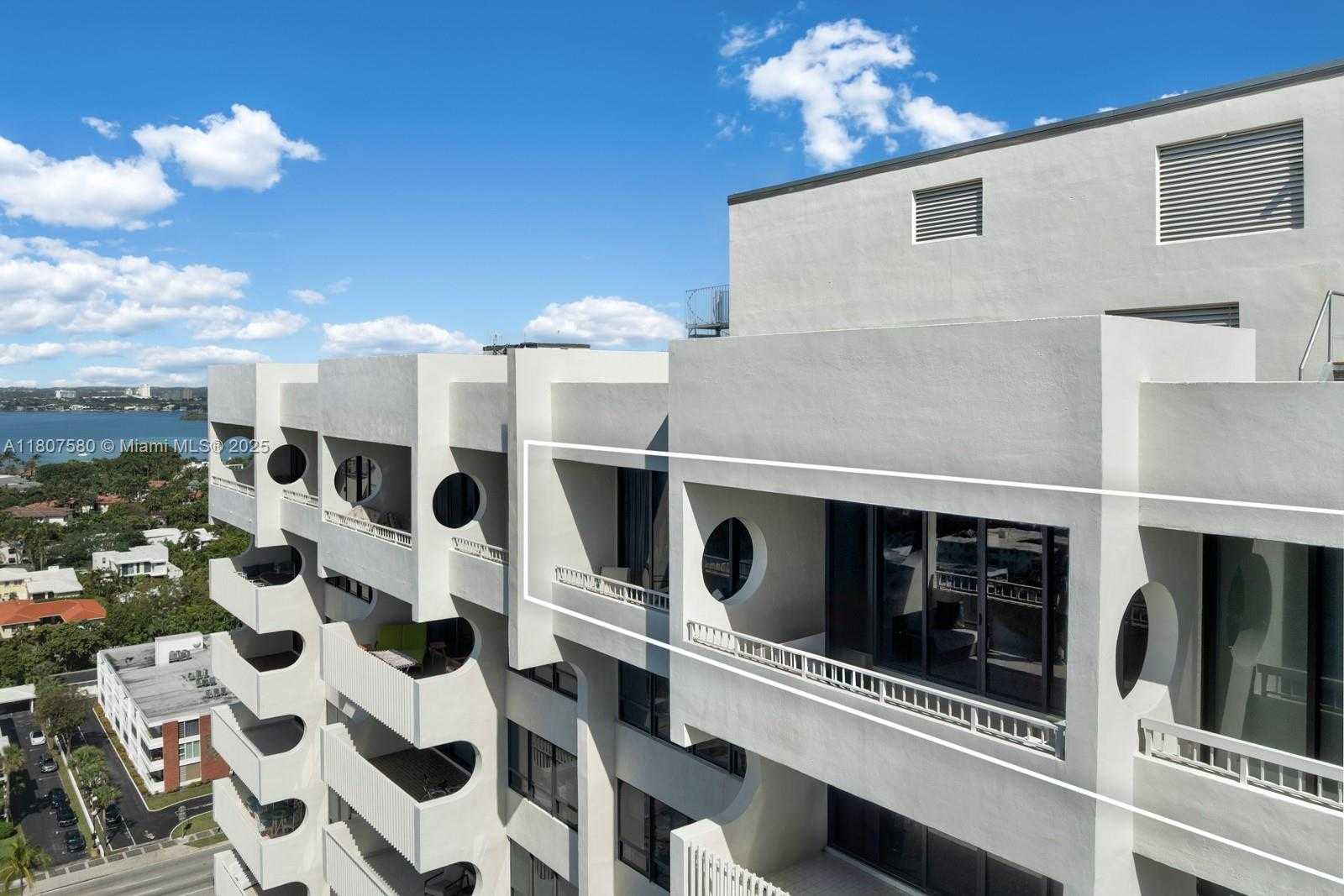 Small Image of 10205 COLLINS AVE #PH3, Bal Harbour Number 28