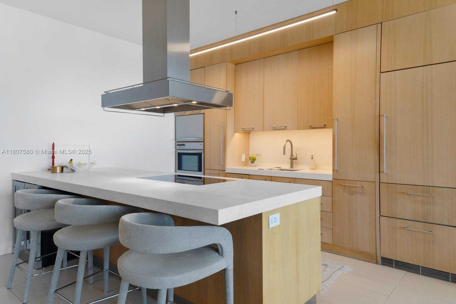 Small Image of 10205 COLLINS AVE #PH3, Bal Harbour Number 5