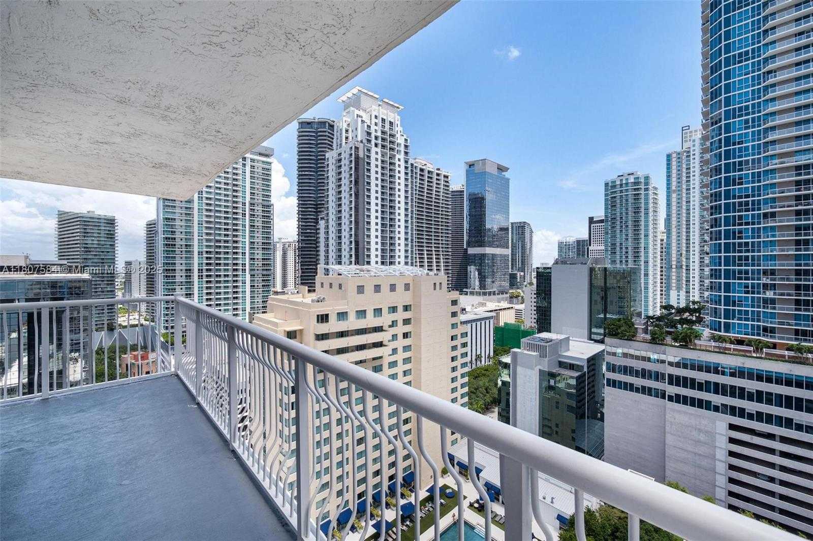Small Image of 1200 BRICKELL BAY DR #2824, Miami Number 28