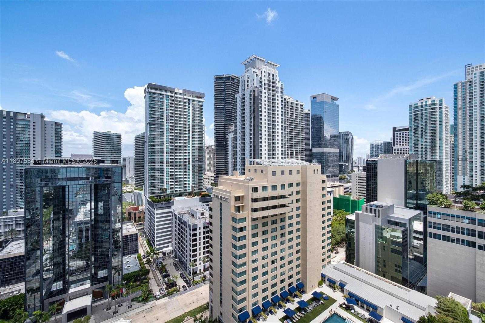 Small Image of 1200 BRICKELL BAY DR #2824, Miami Number 30