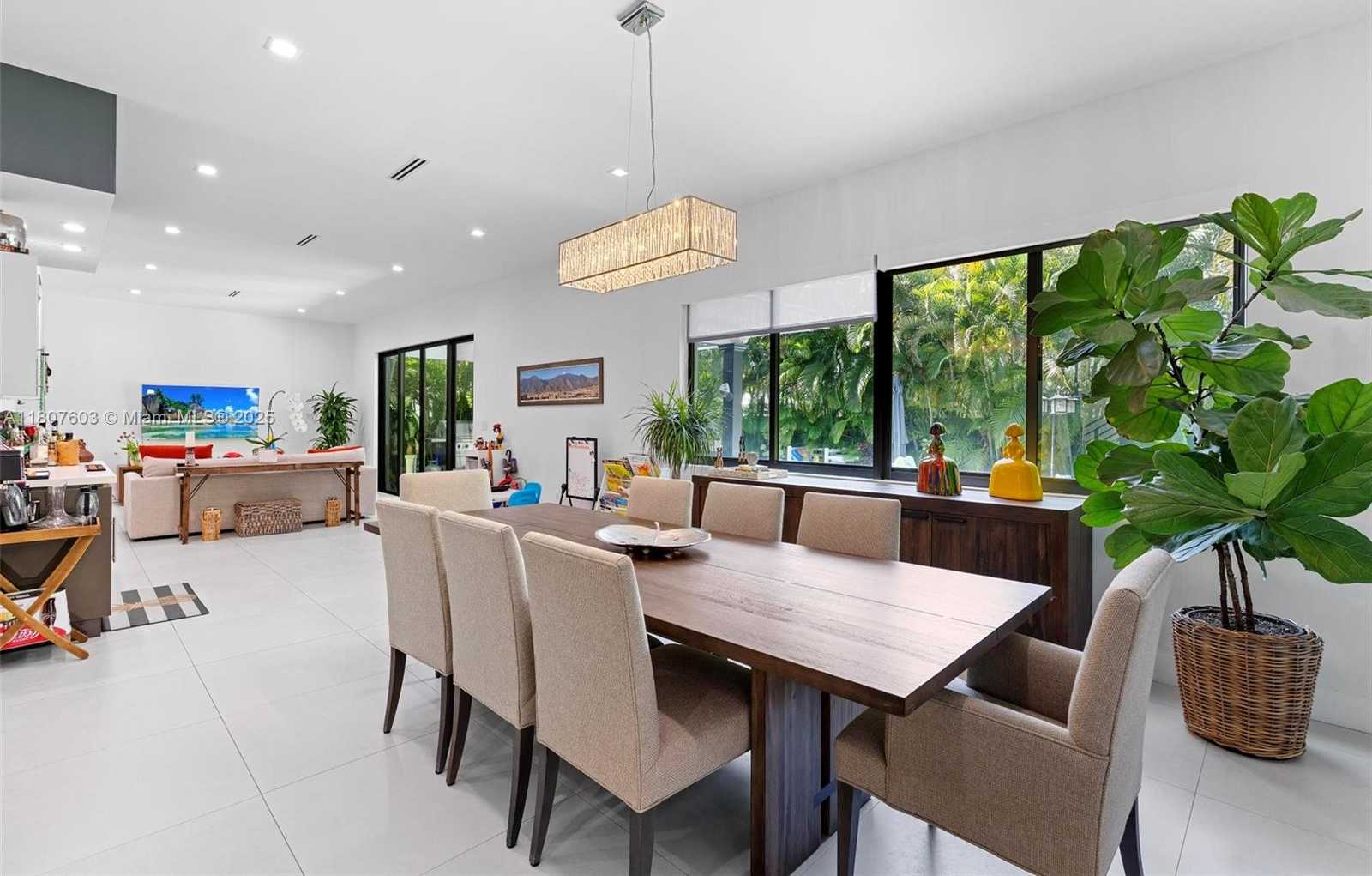 Small Image of 5960 SOUTH WEST 41ST ST, Miami Number 11