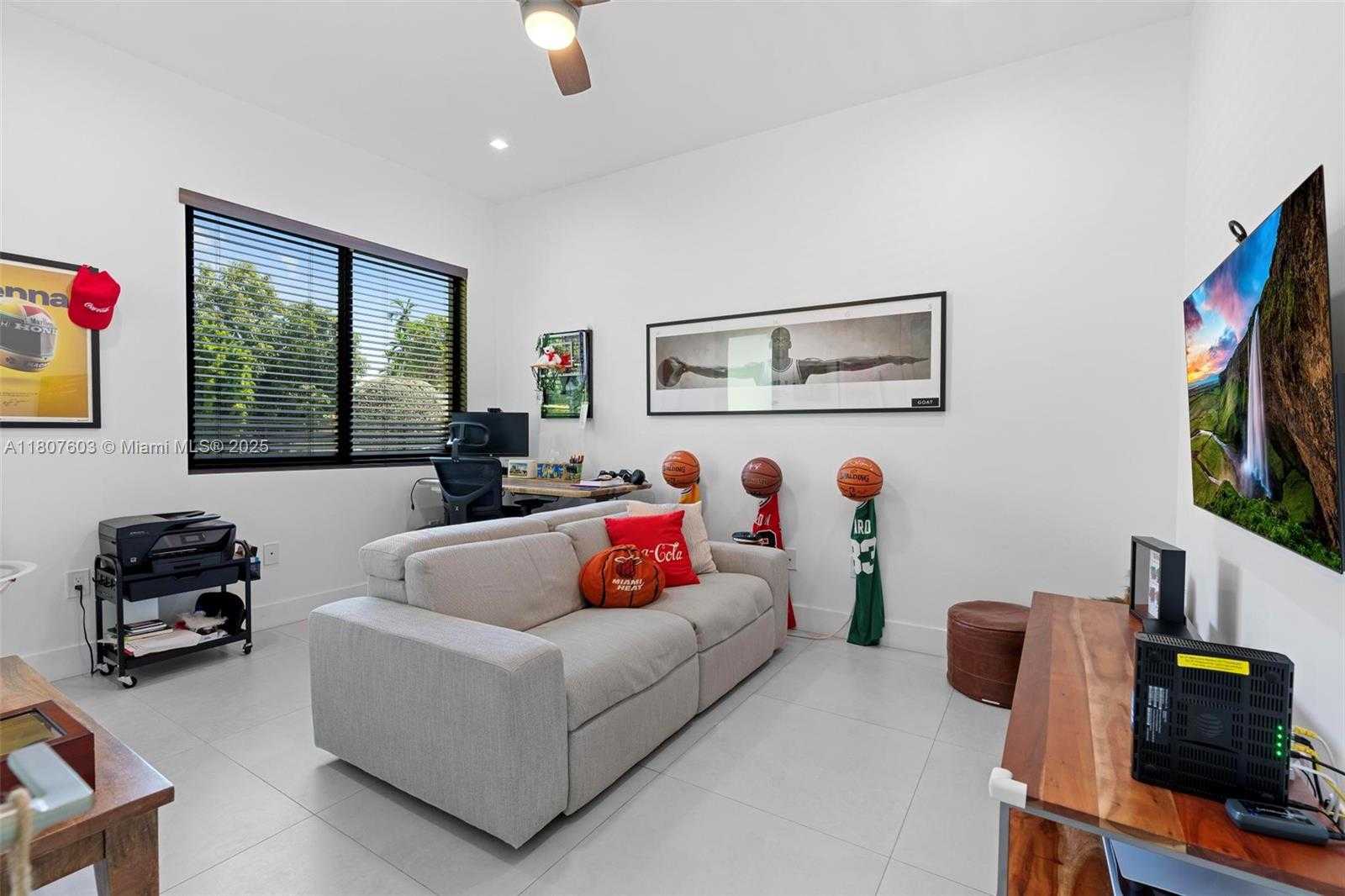 Small Image of 5960 SOUTH WEST 41ST ST, Miami Number 19