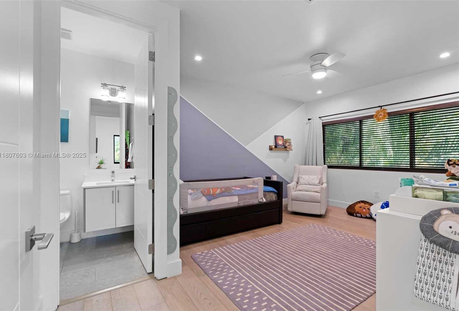 Small Image of 5960 SOUTH WEST 41ST ST, Miami Number 33