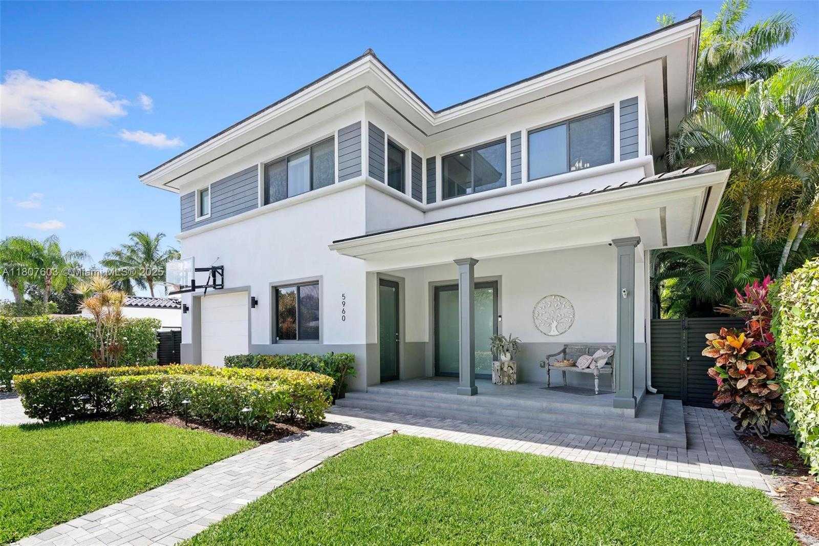 Small Image of 5960 SOUTH WEST 41ST ST, Miami Number 42