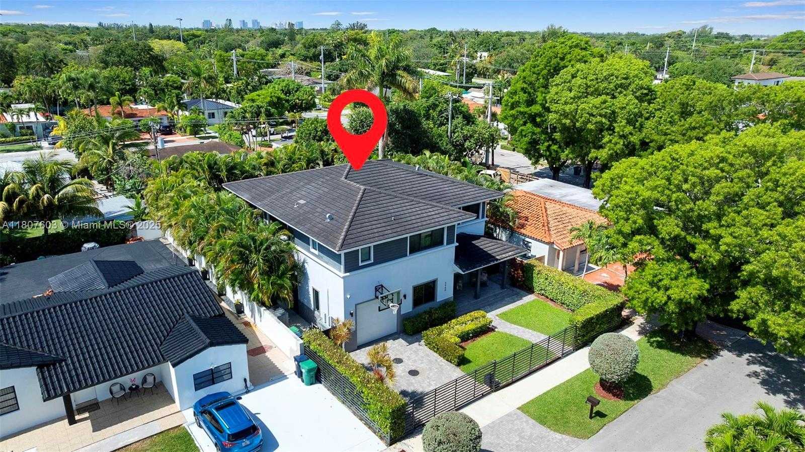Small Image of 5960 SOUTH WEST 41ST ST, Miami Number 43