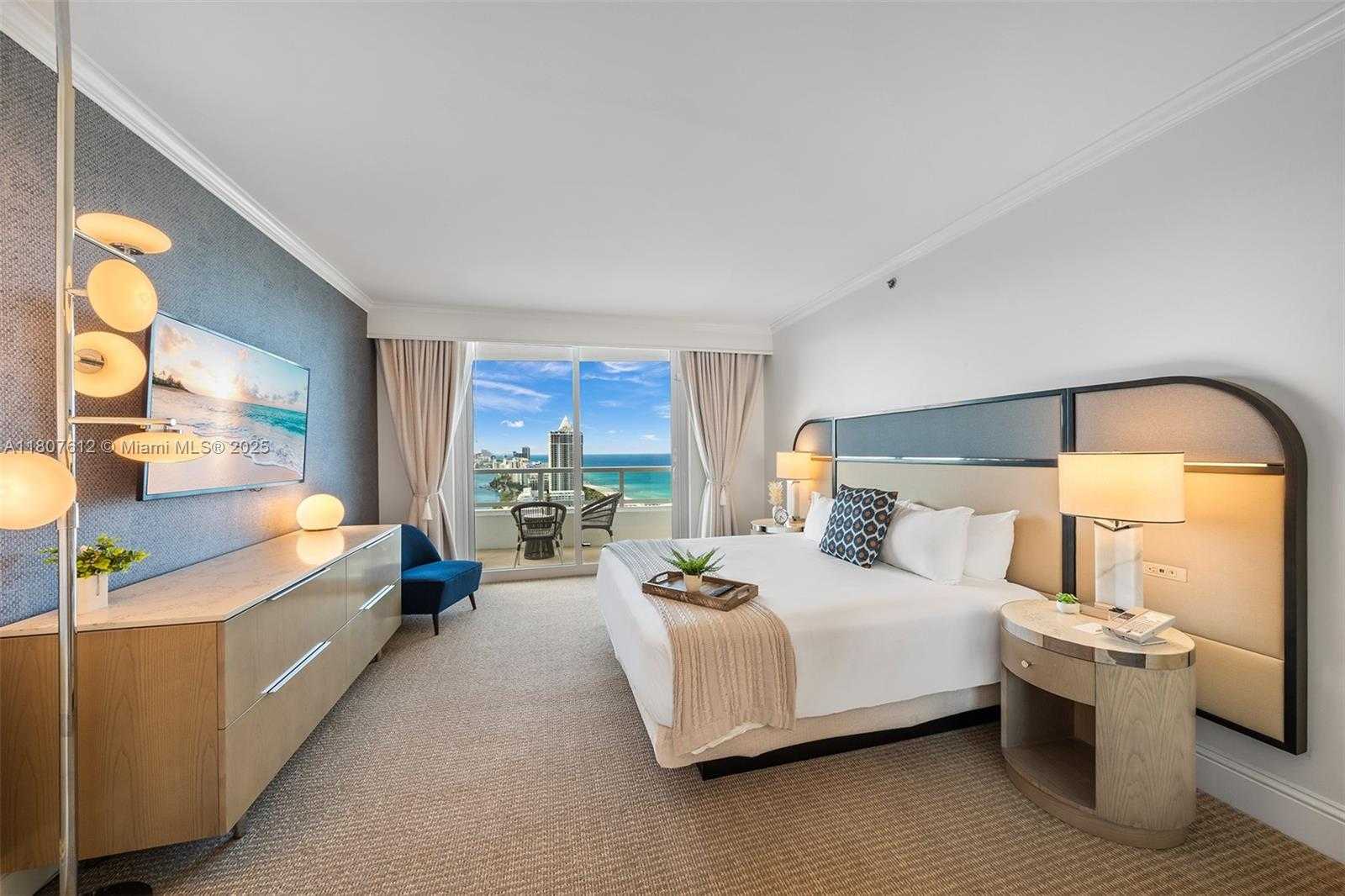 Small Image of 4401 COLLINS AVE #3505, Miami Beach Number 12