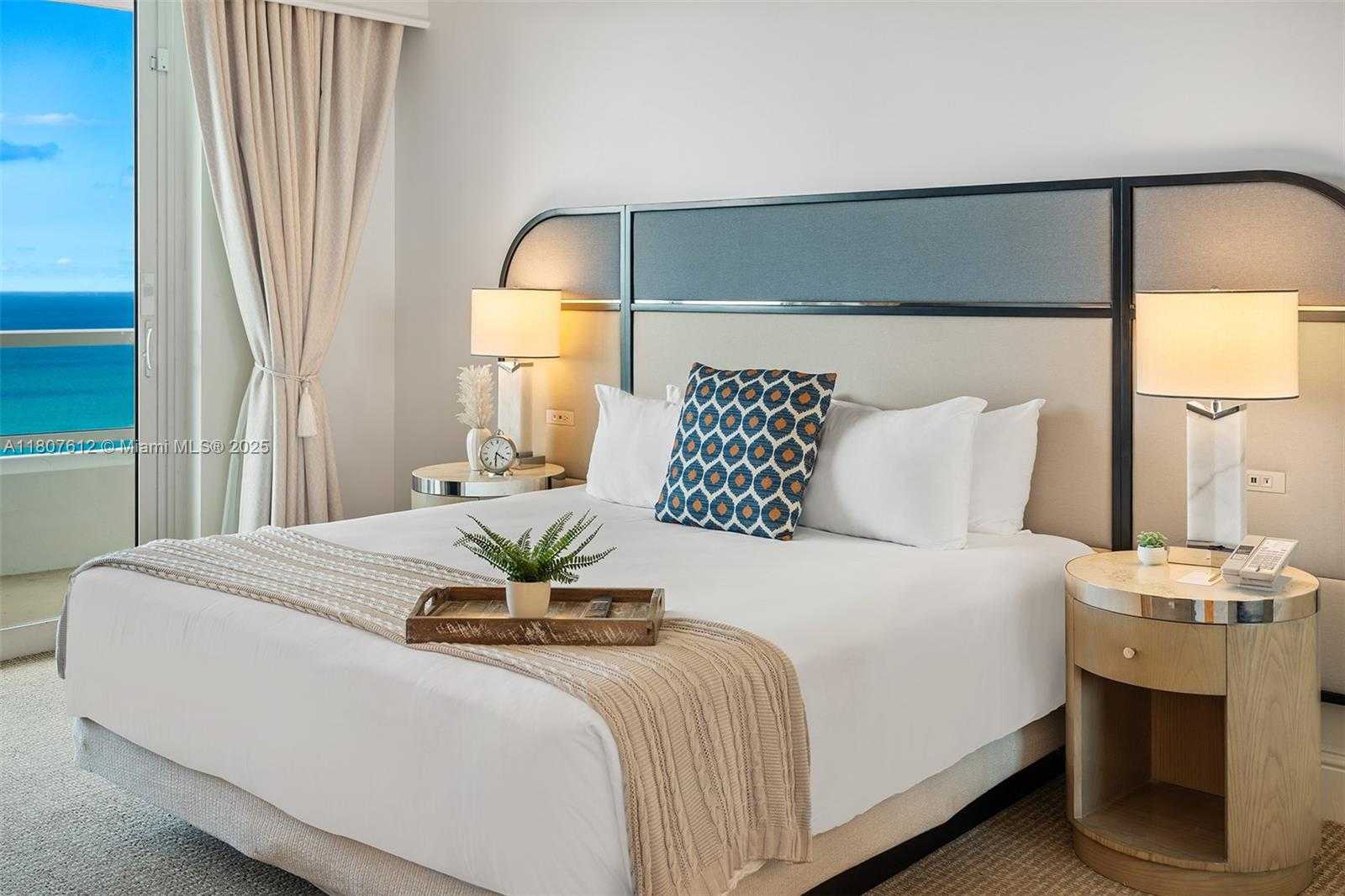 Small Image of 4401 COLLINS AVE #3505, Miami Beach Number 13