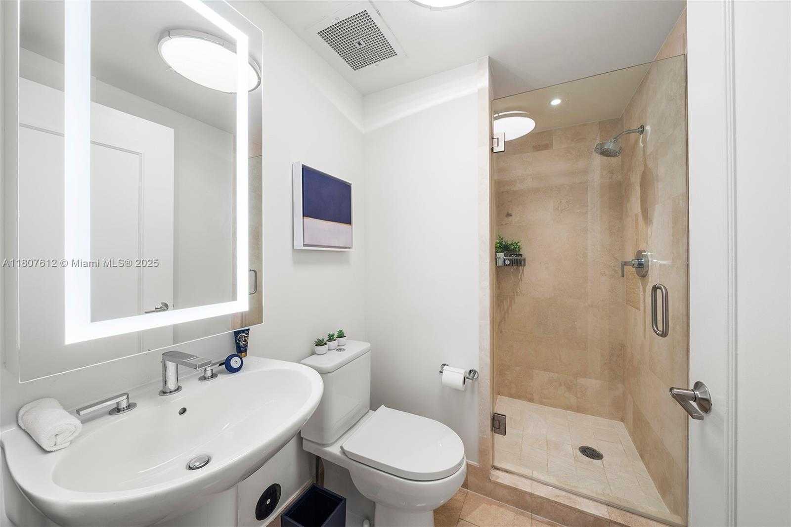 Small Image of 4401 COLLINS AVE #3505, Miami Beach Number 22