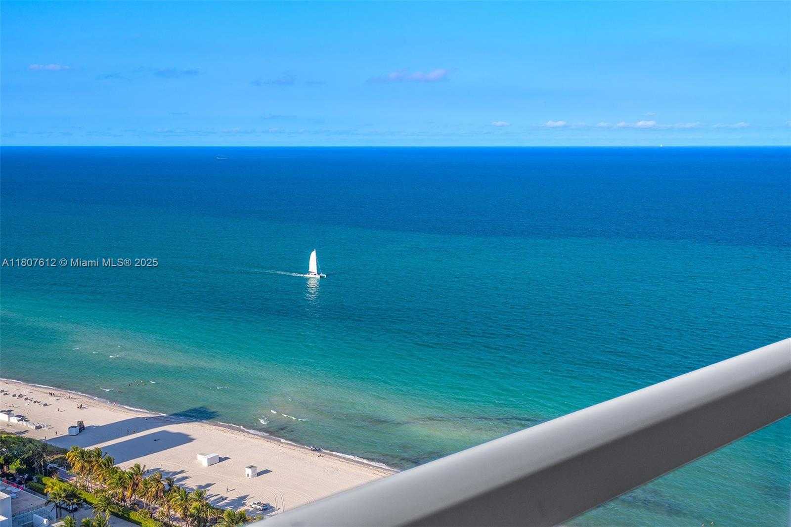 Small Image of 4401 COLLINS AVE #3505, Miami Beach Number 25