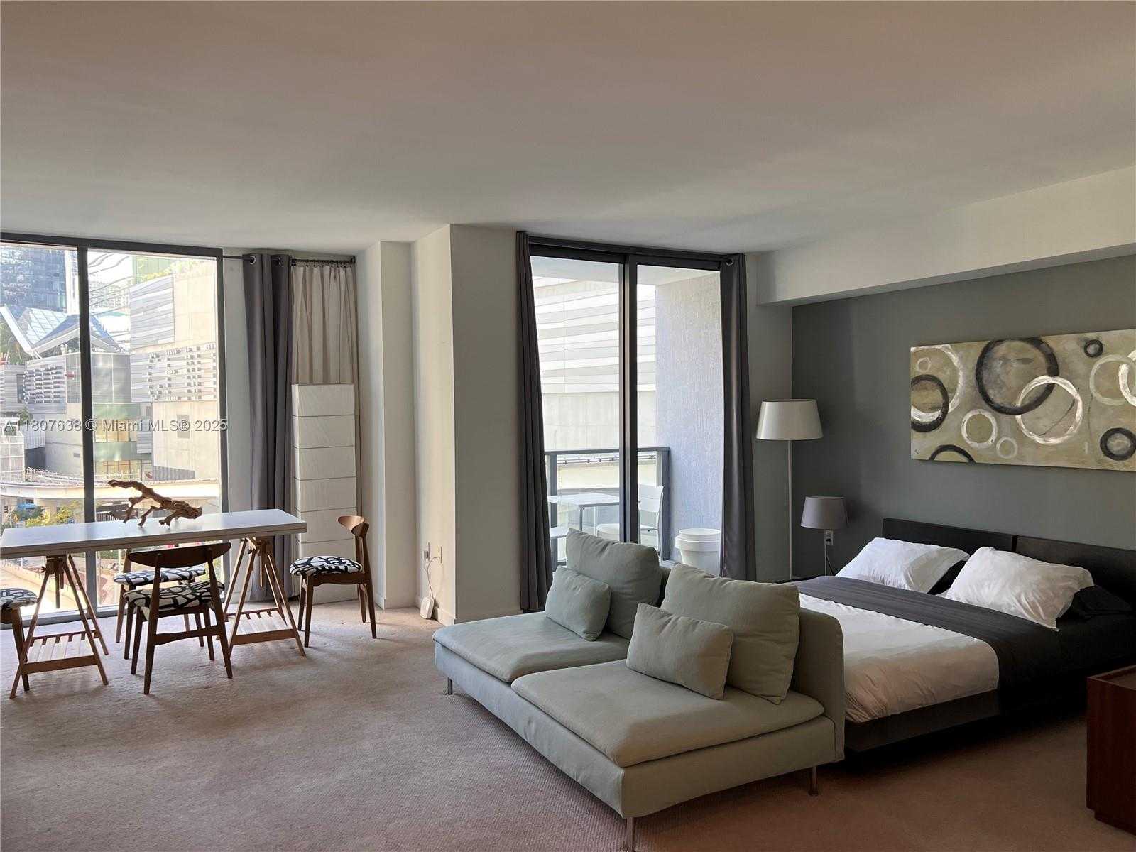 Small Image of 31 SOUTH EAST 6TH ST #703, Miami Number 3