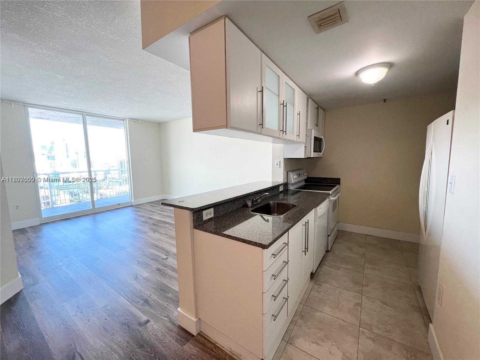 Small Image of 275 NORTH EAST 18TH ST #2101, Miami Number 3