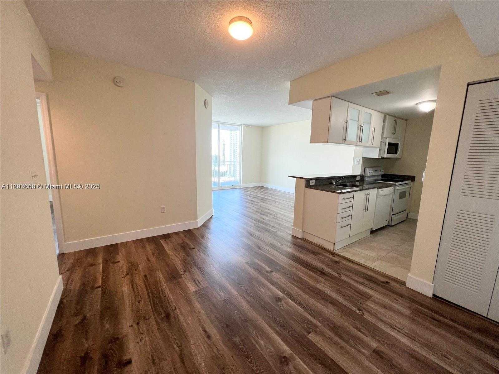 Small Image of 275 NORTH EAST 18TH ST #2101, Miami Number 4