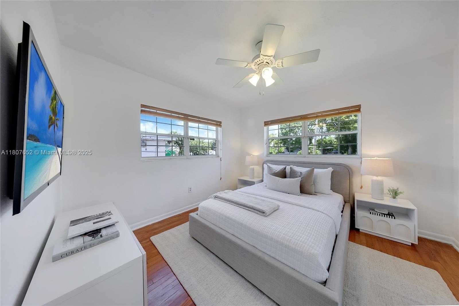 Small Image of 13521 SOUTH BISCAYNE RIVER RD, Miami Number 8