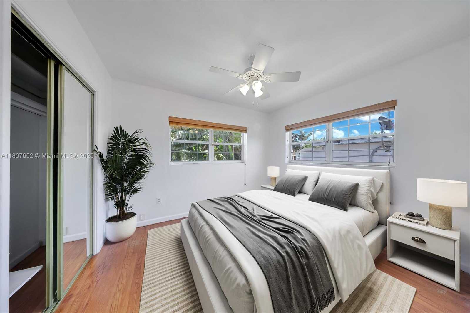 Small Image of 13521 SOUTH BISCAYNE RIVER RD, Miami Number 9