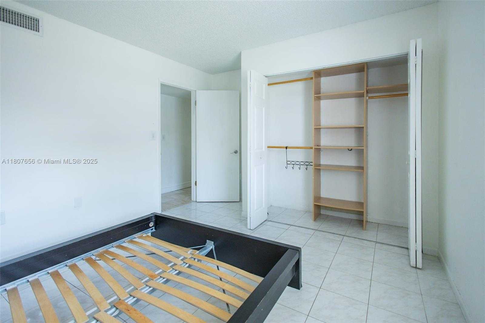 Small Image of 281 WEST PARK DR #1-8, Miami Number 12