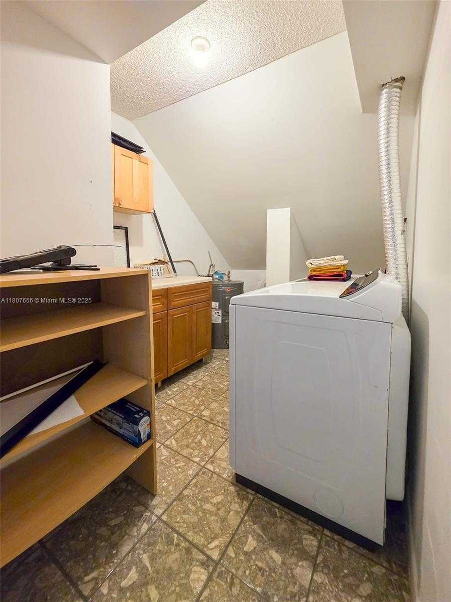 Small Image of 281 WEST PARK DR #1-8, Miami Number 14