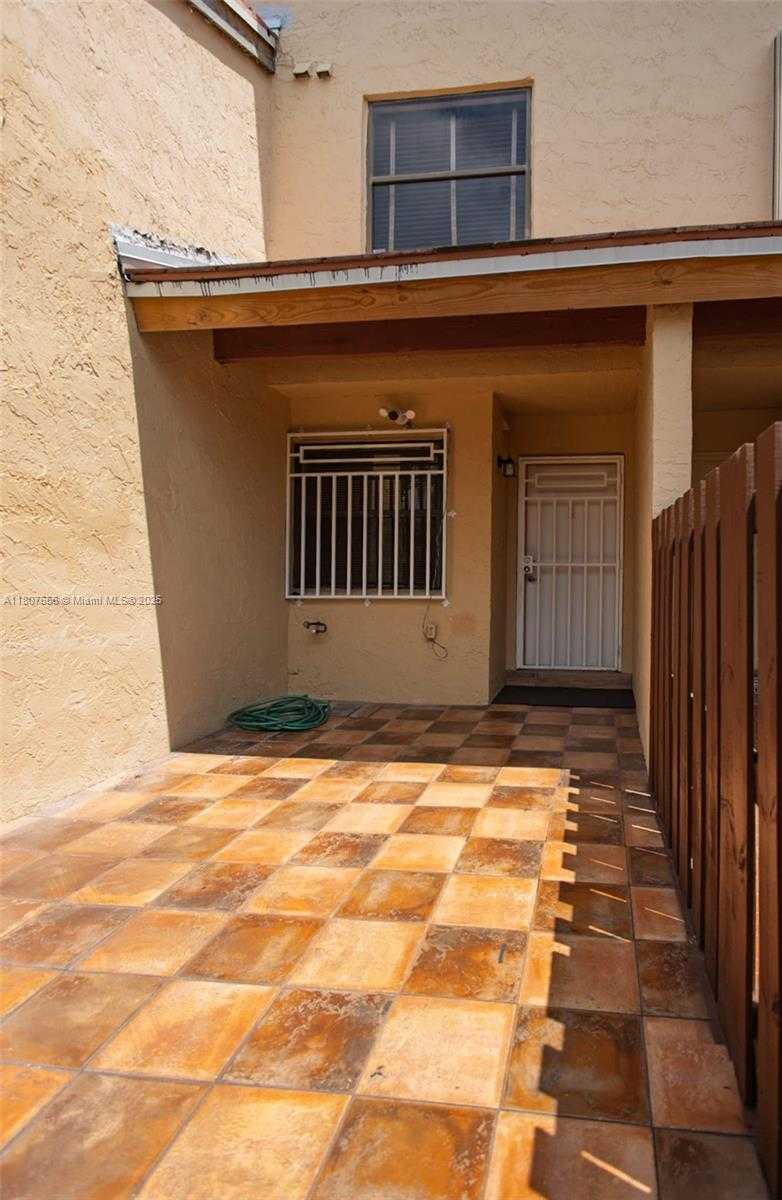 Small Image of 281 WEST PARK DR #1-8, Miami Number 2