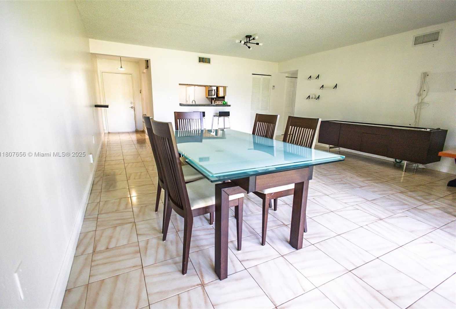 Small Image of 281 WEST PARK DR #1-8, Miami Number 4