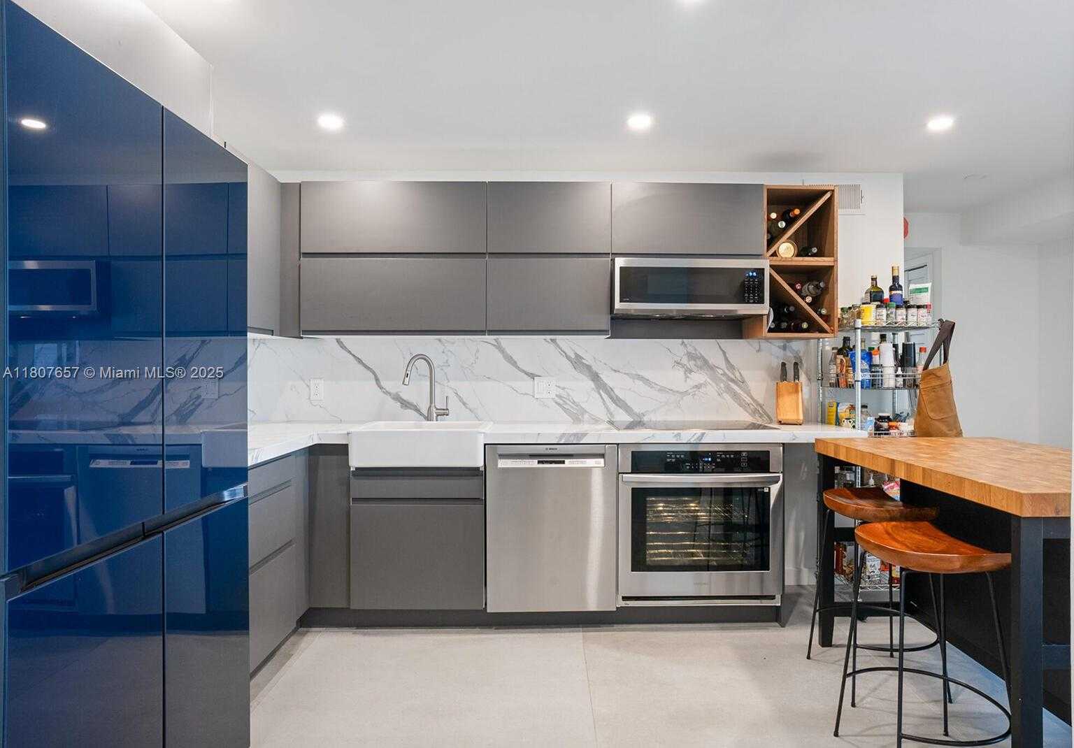 Small Image of 100 BAYVIEW DR #2125, Sunny Isles Beach Number 12