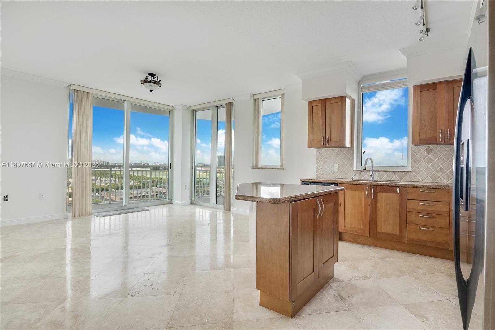 Small Image of 1745 EAST HALLANDALE BEACH BLVD #1607W, Hallandale Beach Number 6