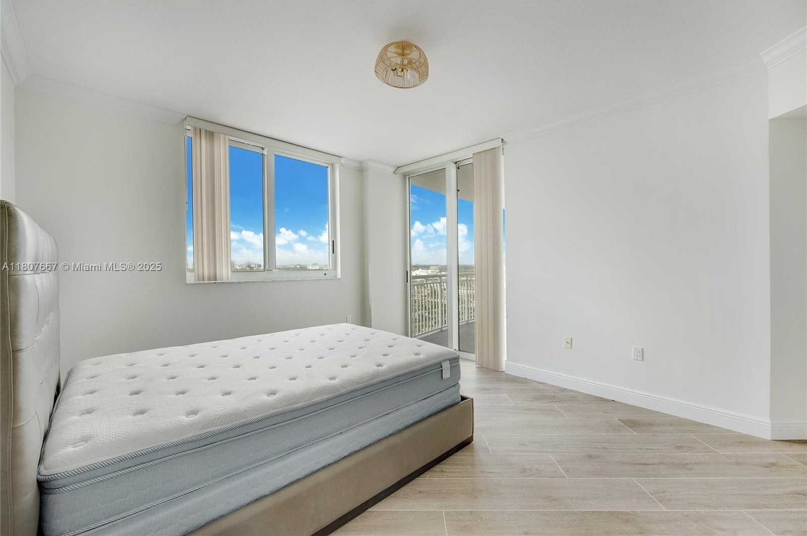 Small Image of 1745 EAST HALLANDALE BEACH BLVD #1607W, Hallandale Beach Number 7
