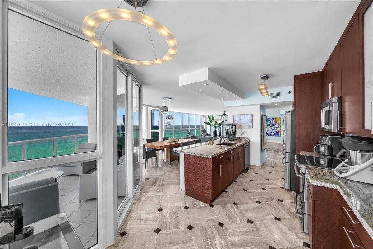 Small Image of 16425 COLLINS AVE #816, Sunny Isles Beach Number 17