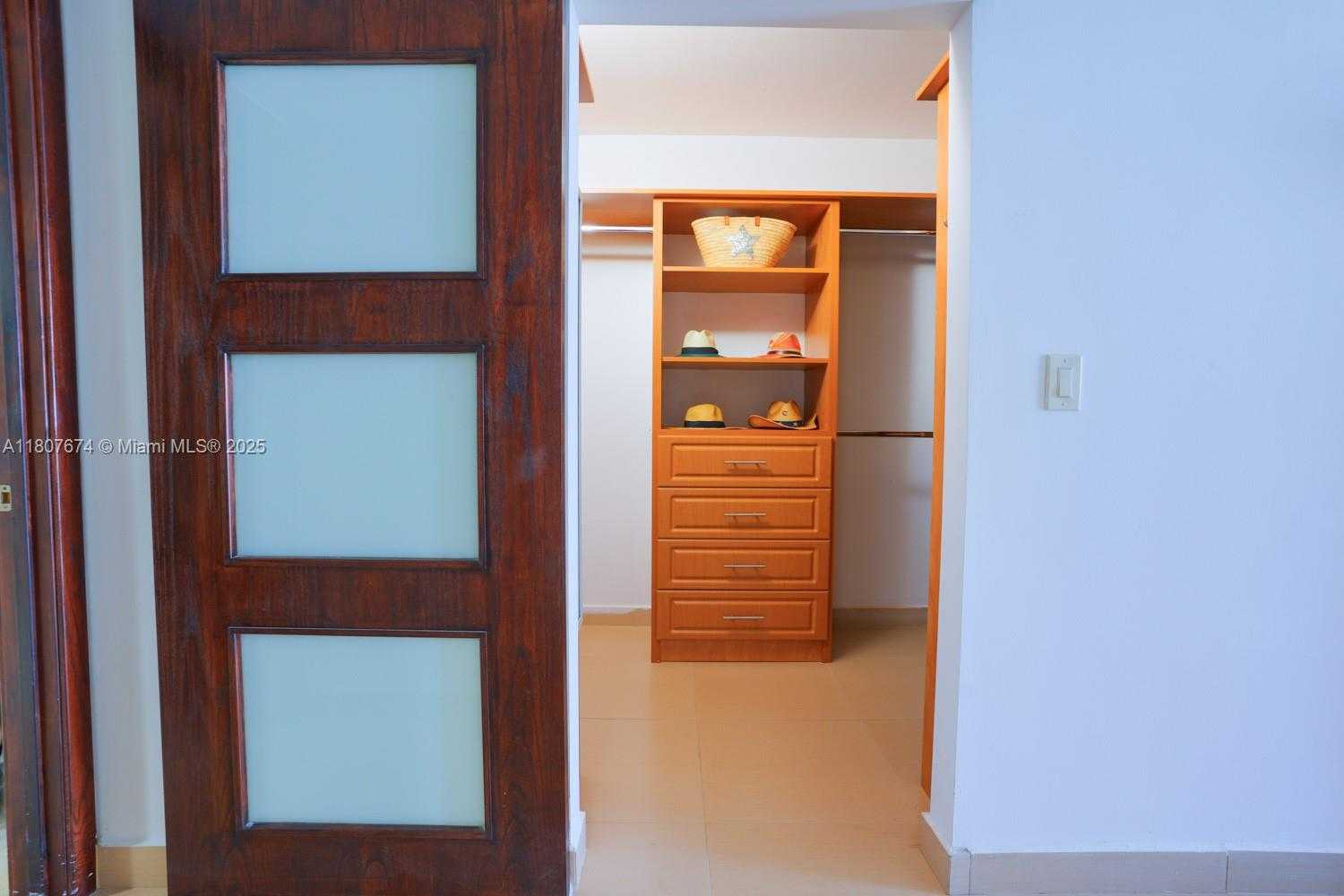 Small Image of 16425 COLLINS AVE #816, Sunny Isles Beach Number 29