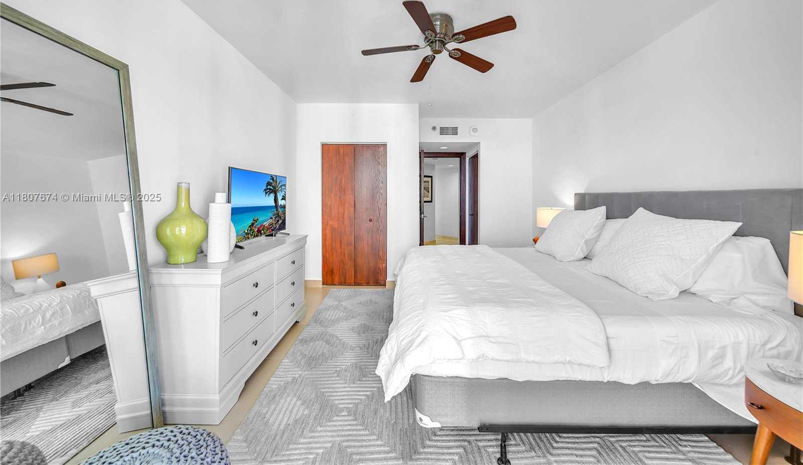 Small Image of 16425 COLLINS AVE #816, Sunny Isles Beach Number 35