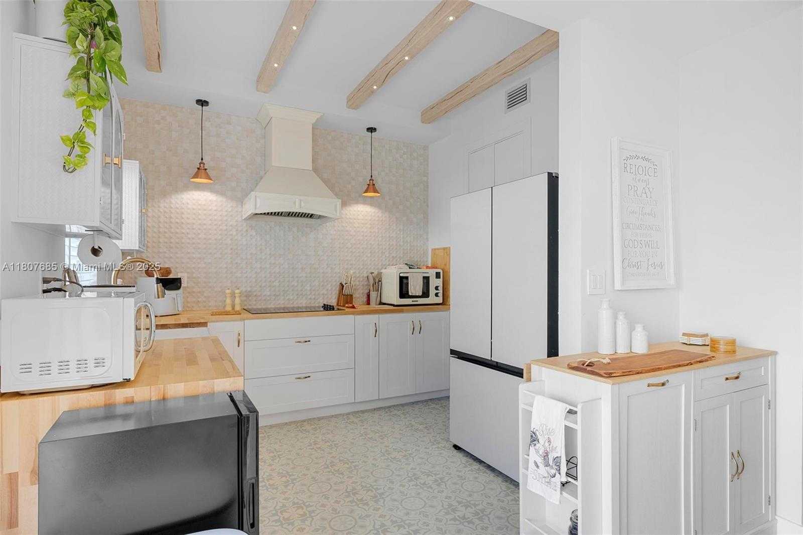 Small Image of 7469 NORTH WEST 179TH ST, Hialeah Number 11