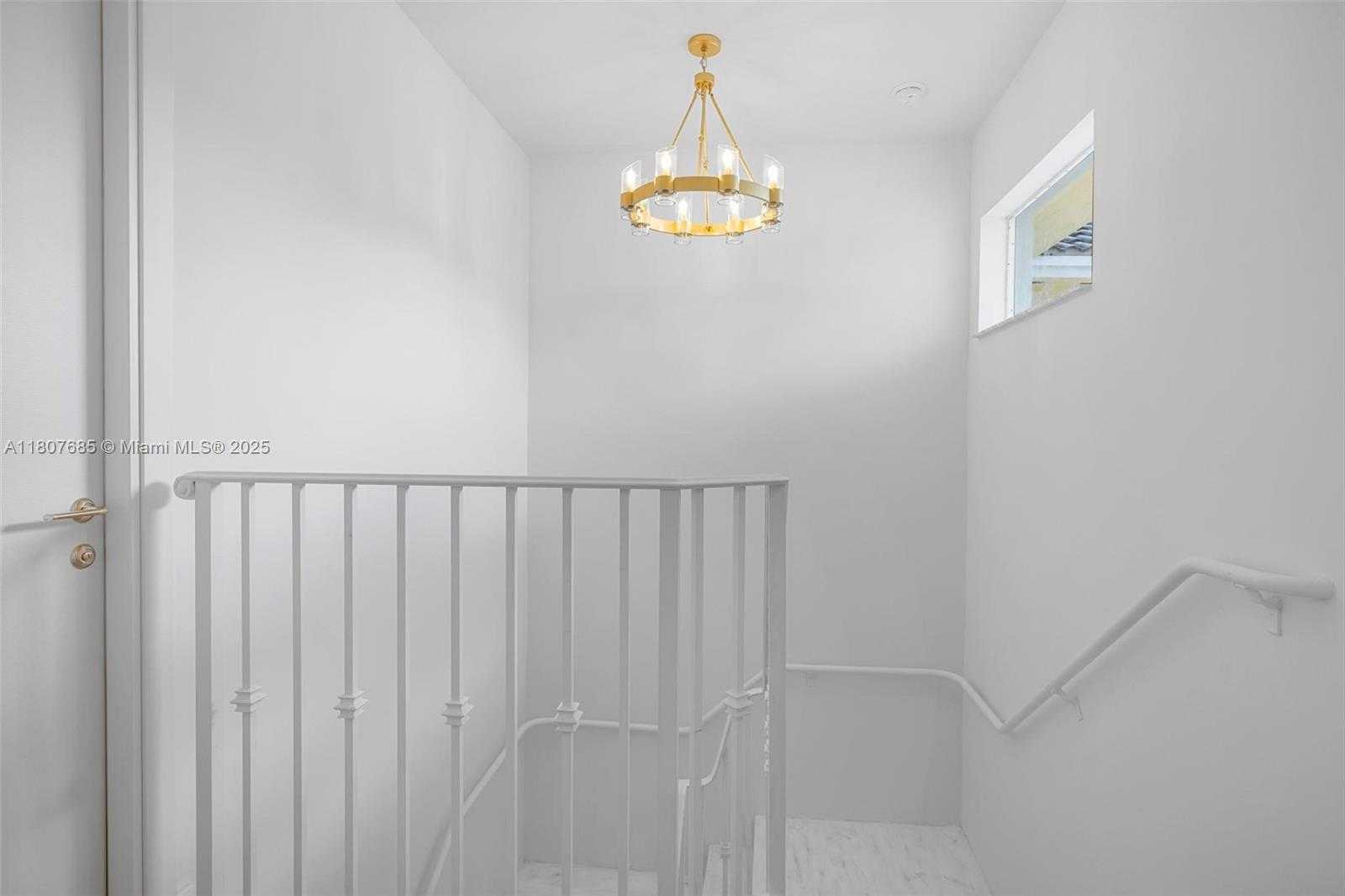 Small Image of 7469 NORTH WEST 179TH ST, Hialeah Number 15