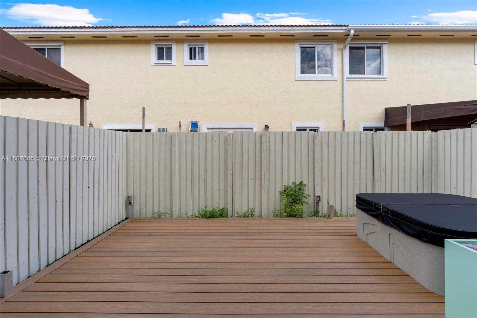 Small Image of 7469 NORTH WEST 179TH ST, Hialeah Number 21