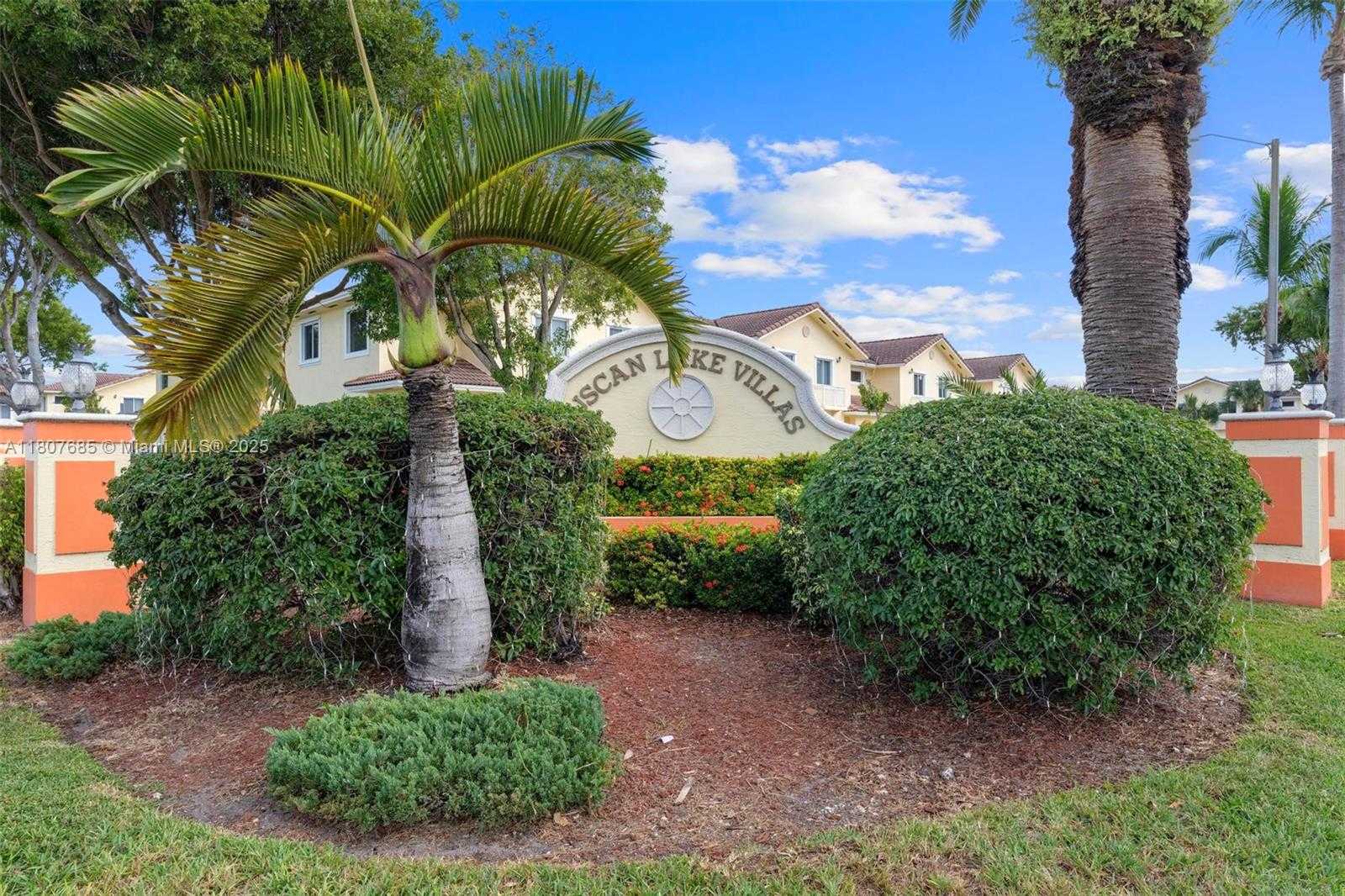 Small Image of 7469 NORTH WEST 179TH ST, Hialeah Number 23