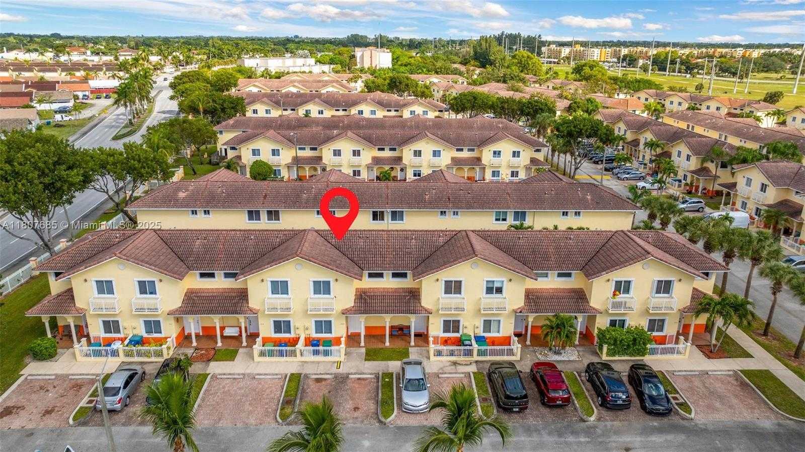Small Image of 7469 NORTH WEST 179TH ST, Hialeah Number 25