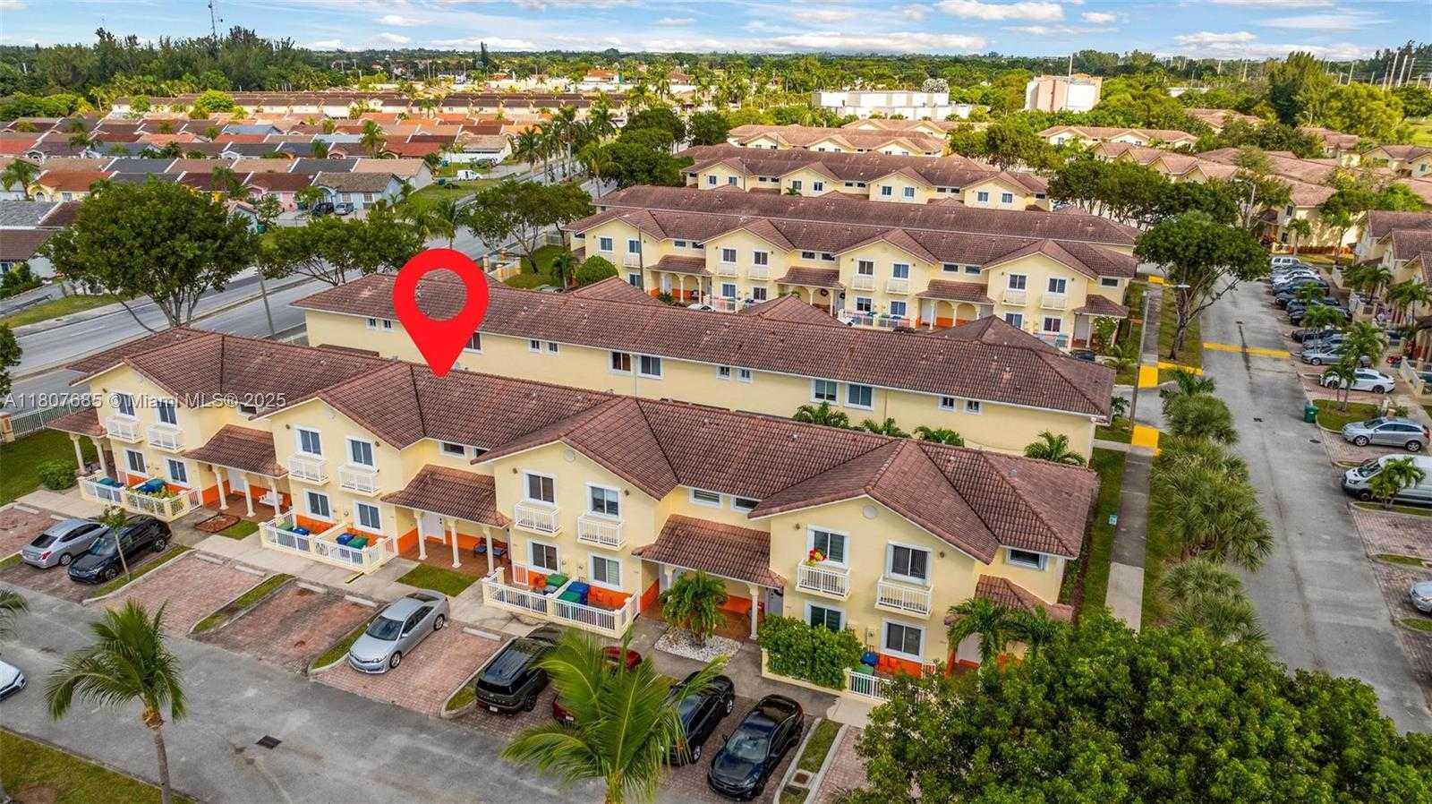 Small Image of 7469 NORTH WEST 179TH ST, Hialeah Number 26