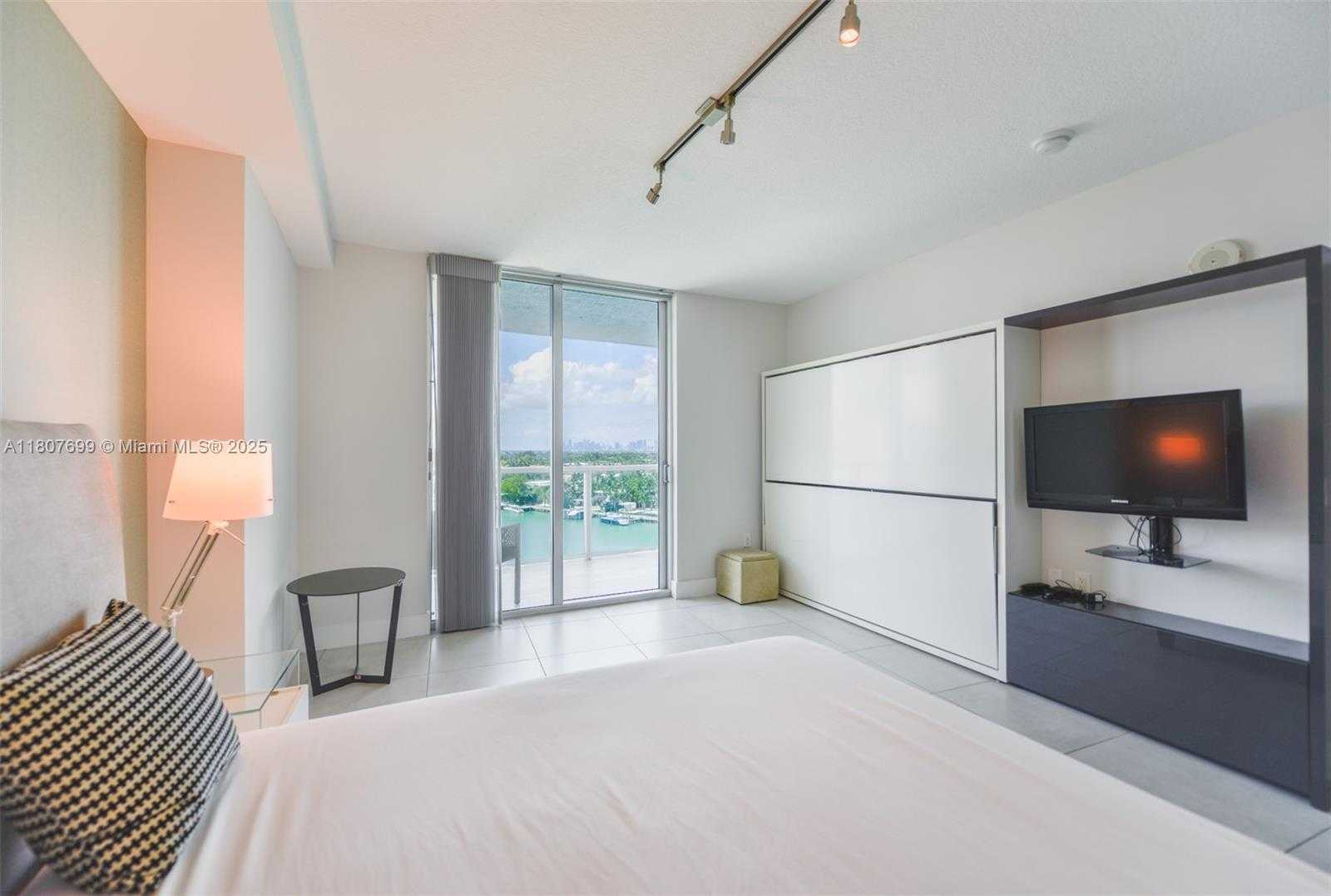 Small Image of 6700 INDIAN CREEK DR #1005, Miami Beach Number 16