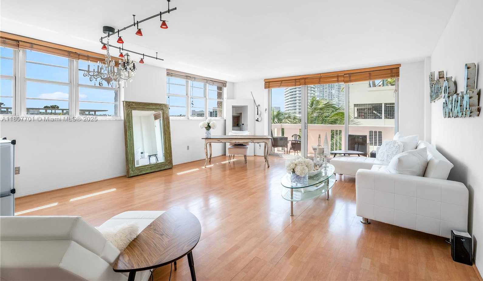 Small Image of 800 WEST AVE #502, Miami Beach Number 3