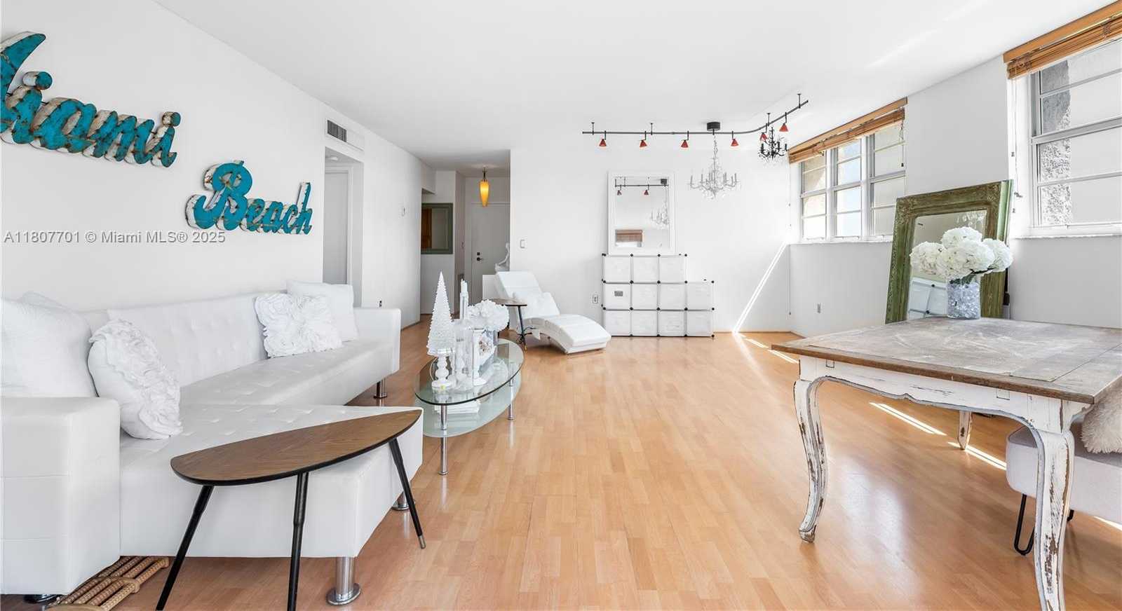 Small Image of 800 WEST AVE #502, Miami Beach Number 4