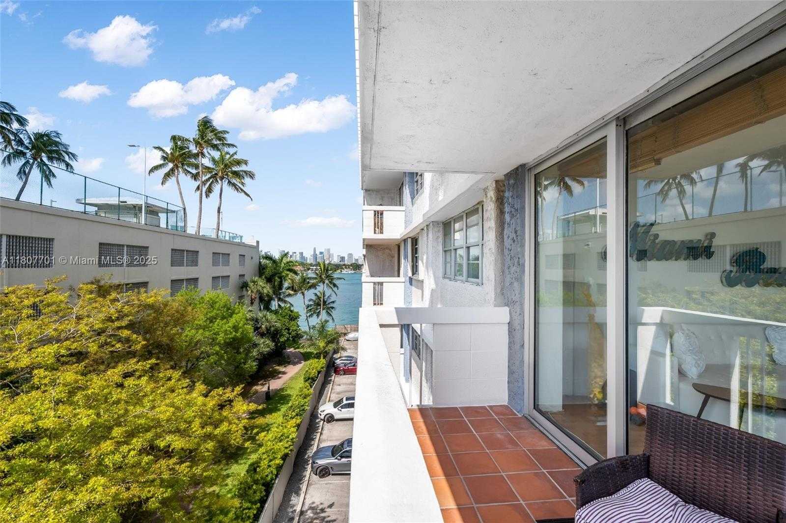 Small Image of 800 WEST AVE #502, Miami Beach Number 5
