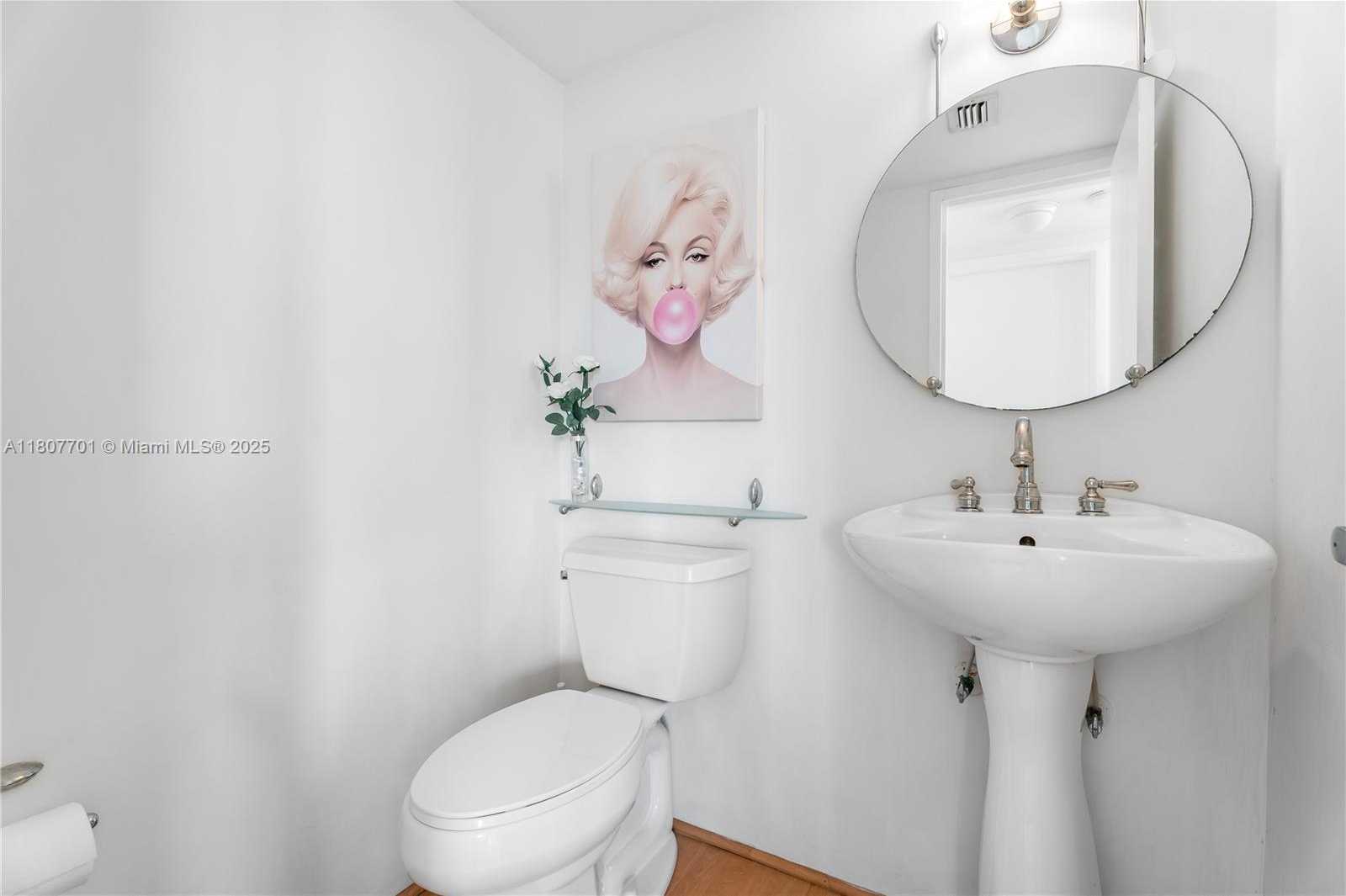 Small Image of 800 WEST AVE #502, Miami Beach Number 8