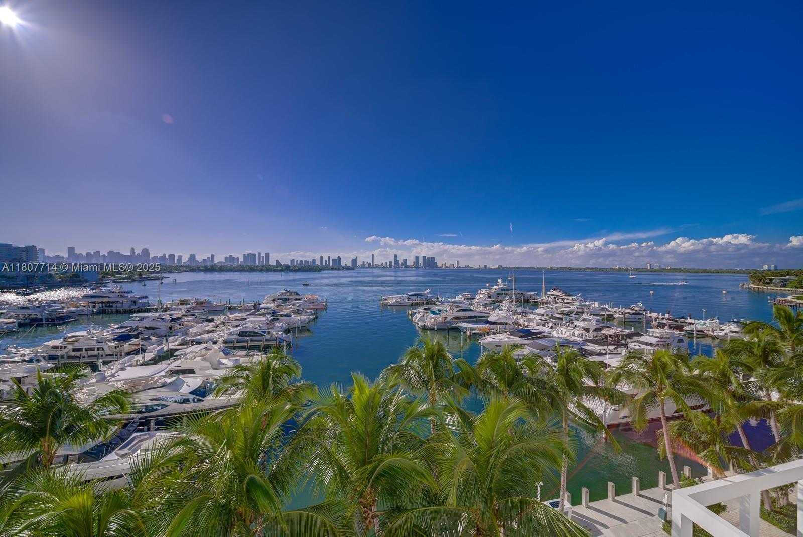 Small Image of 1900 SUNSET HARBOUR DR #1005, Miami Beach Number 20