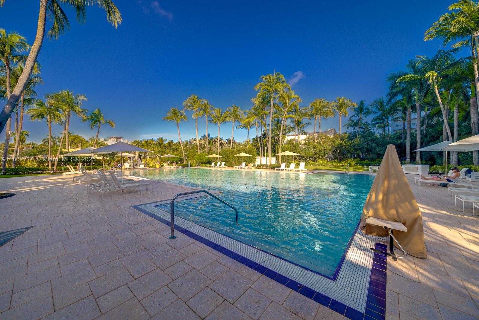 Small Image of 1900 SUNSET HARBOUR DR #1005, Miami Beach Number 25