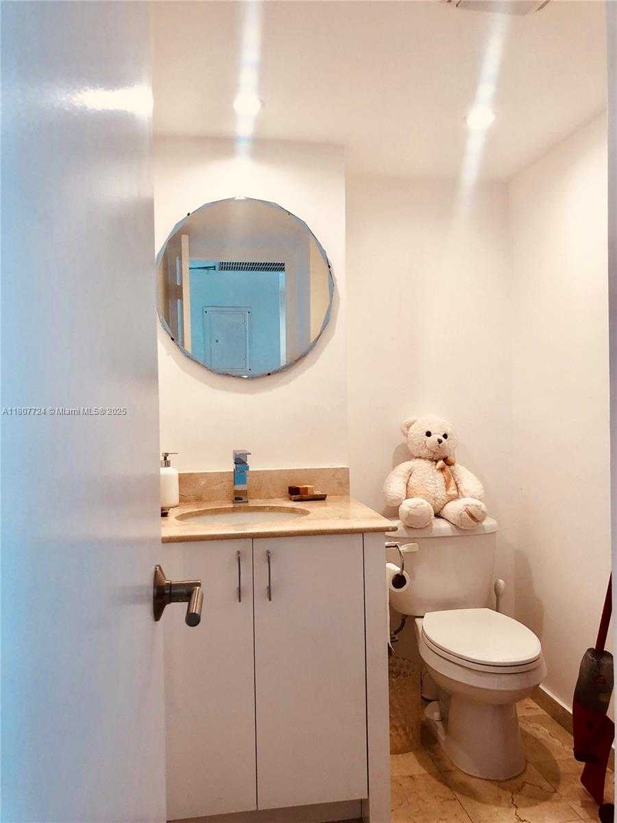 Small Image of 10275 COLLINS AVE #329, Bal Harbour Number 7
