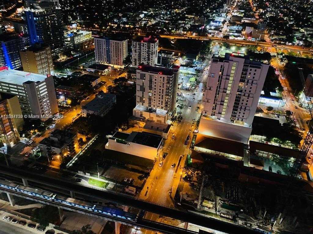 Small Image of 88 SOUTH WEST 7TH ST #3402, Miami Number 18