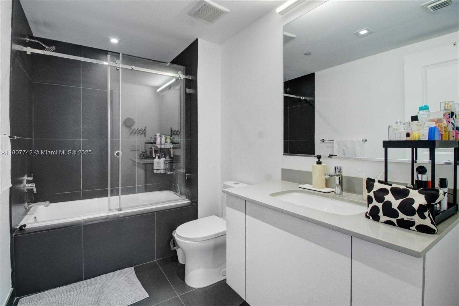 Small Image of 1600 NORTH EAST 1ST AVE #2207, Miami Number 10