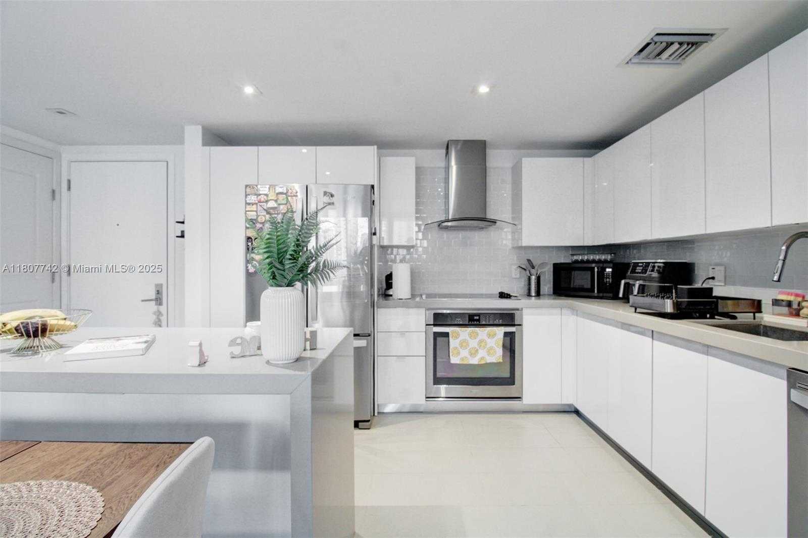 Small Image of 1600 NORTH EAST 1ST AVE #2207, Miami Number 4