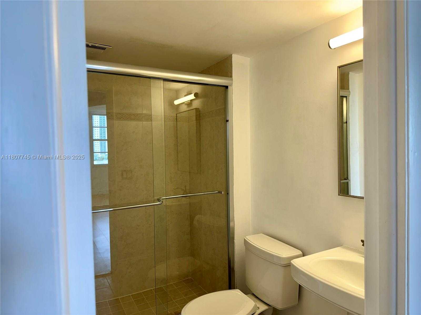 Small Image of 2851 NORTH EAST 183RD ST #1007E, Aventura Number 12