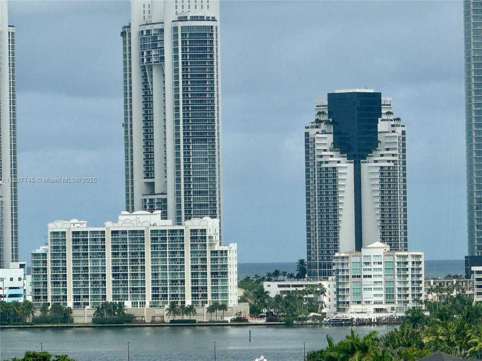 Small Image of 2851 NORTH EAST 183RD ST #1007E, Aventura Number 24