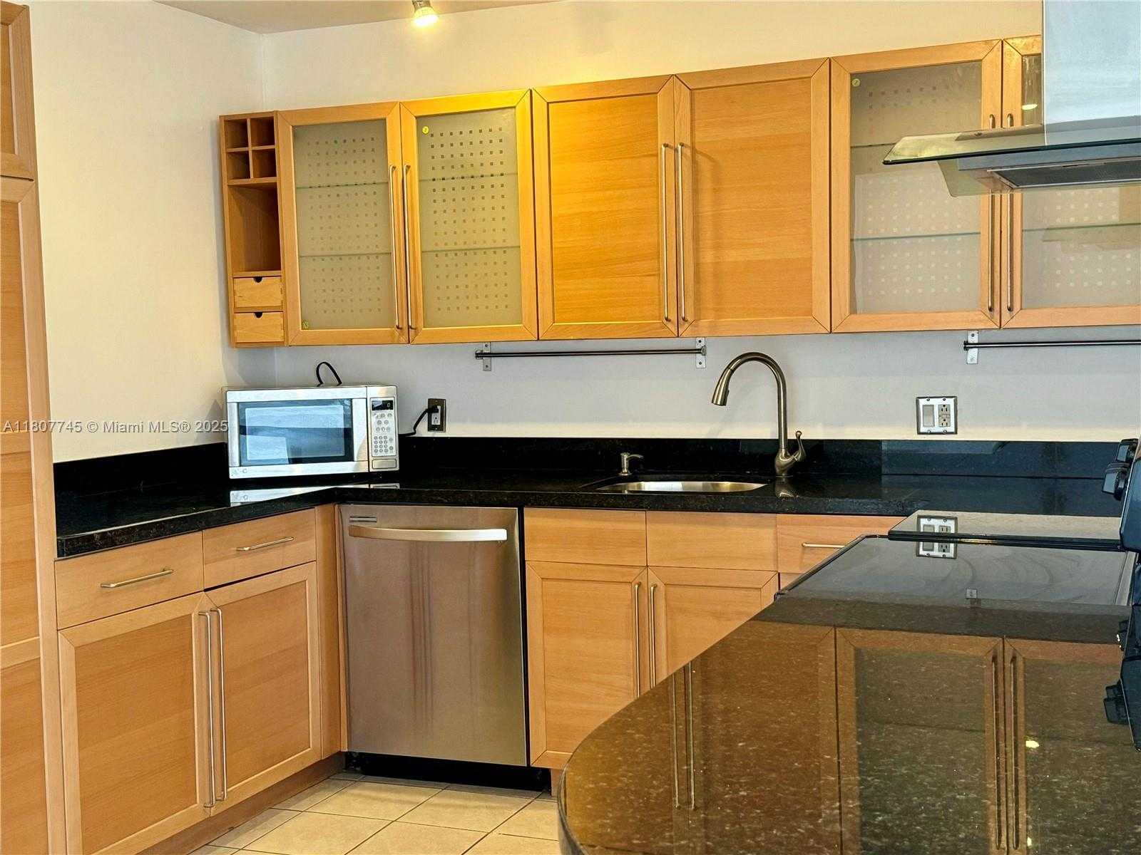Small Image of 2851 NORTH EAST 183RD ST #1007E, Aventura Number 6