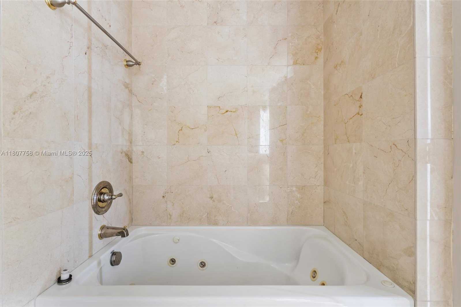 Small Image of 6365 COLLINS AVE #3011, Miami Beach Number 16