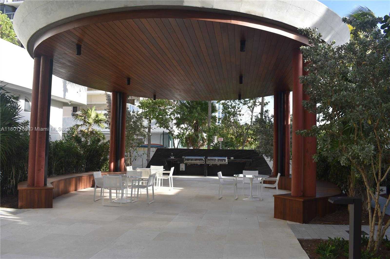 Small Image of 6365 COLLINS AVE #3011, Miami Beach Number 31